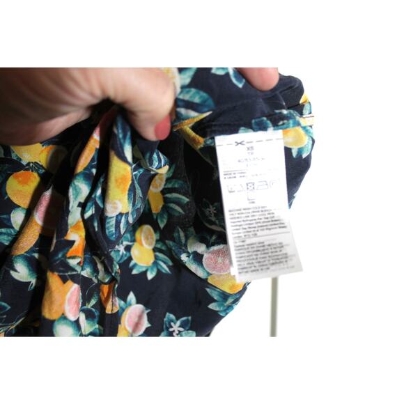 Banana Republic Blue w/ Citrus Print Silk Popover Blouse Sz XS - Picture 3 of 3